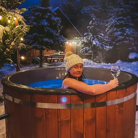 Rajska Cisza - Caloroczny Prywatny W Lesie Nad Jeziorem - Sauna I Balia 펜션